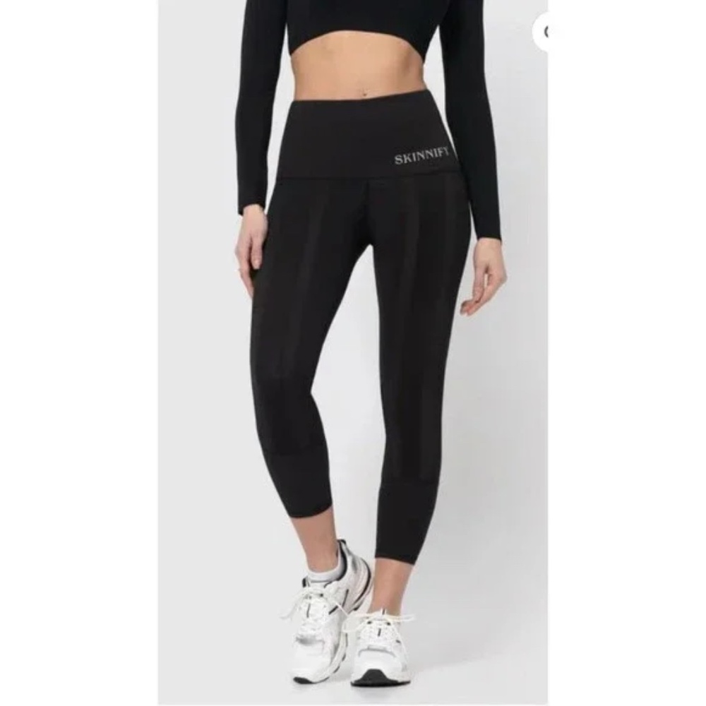 Skinnyfit Women's Classic Black Leggings